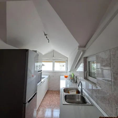 Glory Apartment *